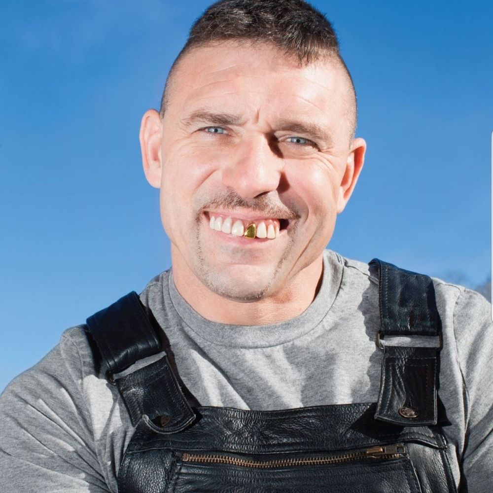 Meet your Posher, Pepe